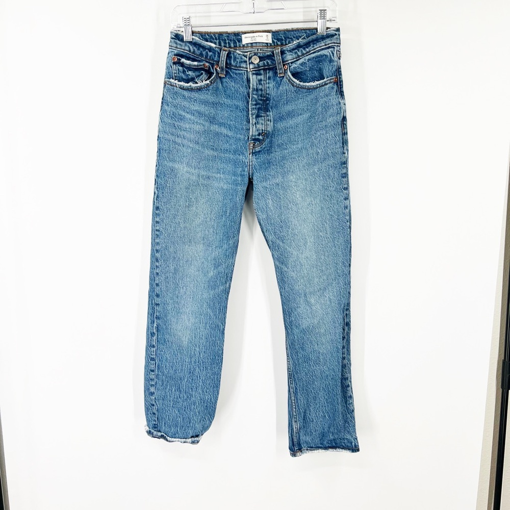 Abercrombie & Fitch The Dad Jeans High Rise Button Fly